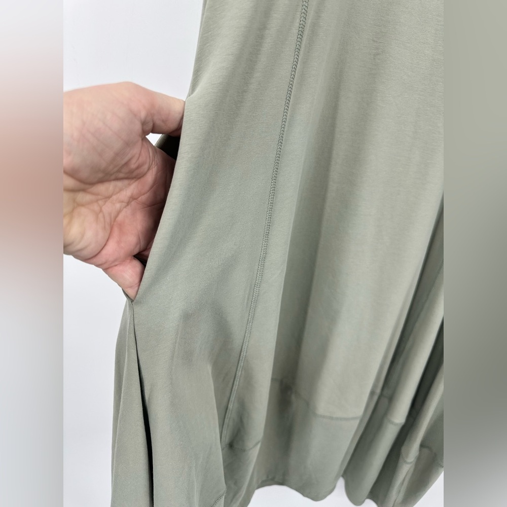 Wynne Layers Patch Pocket Bubble Hem Dress Jersey Sleeveless Sage Green Medium - Picture 2 of 8